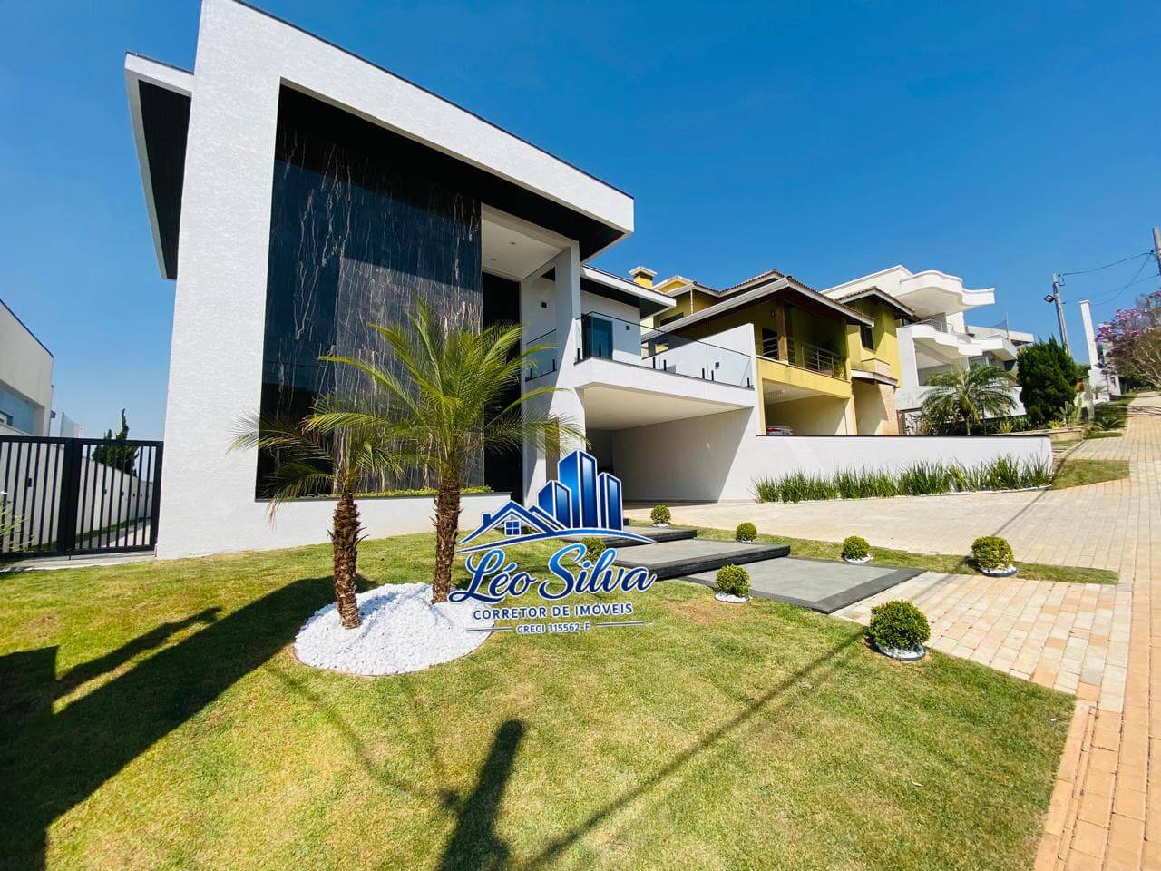 Casa, 4 quartos, 370 m² - Foto 1