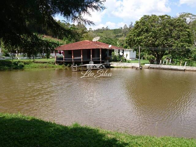 #38 - Casa para Venda em Nazaré Paulista - SP