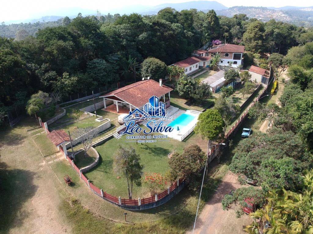 Sítio, 4 quartos, 2100 m² - Foto 1